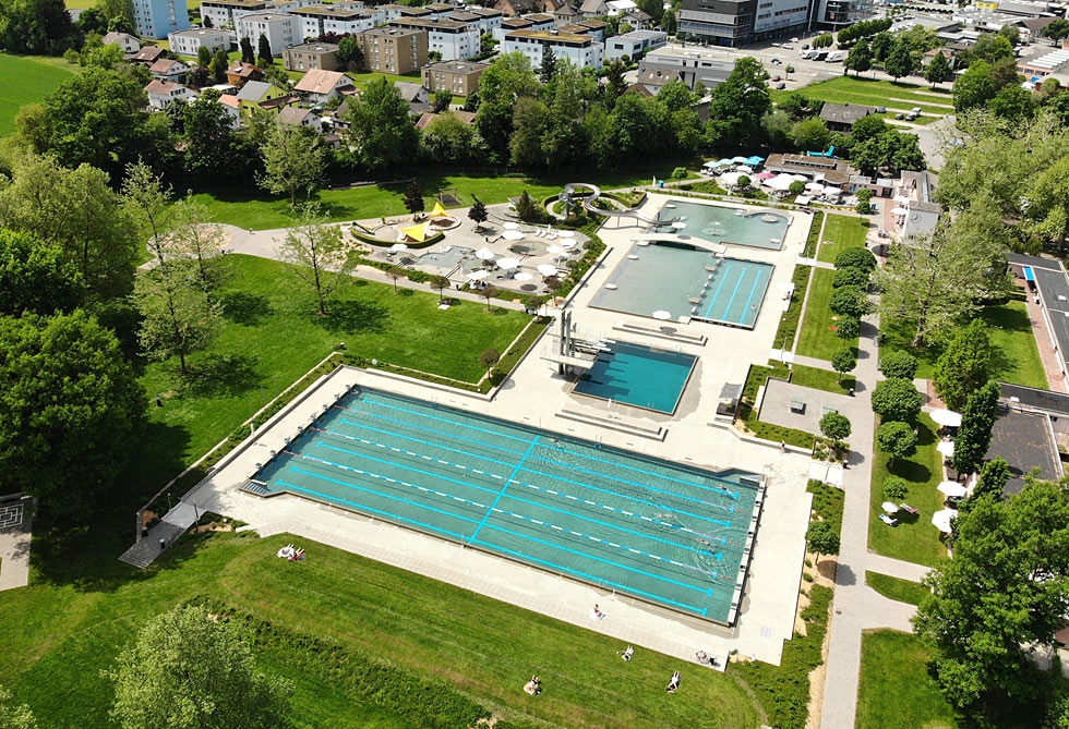 Schwimmbad Langenthal - Luftaufnahme