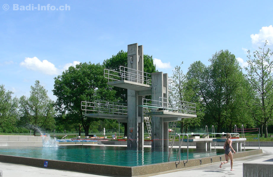 Der Sprungturm Schwimmbad Langenthal
