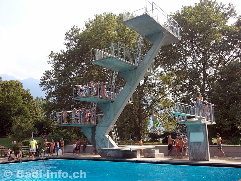 Sprung-Plattform Schwimmbad Bellinzona