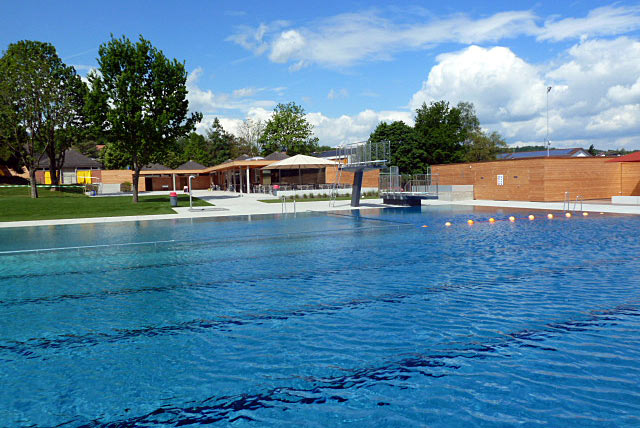Uetendorf Schwimmbad Riedern
