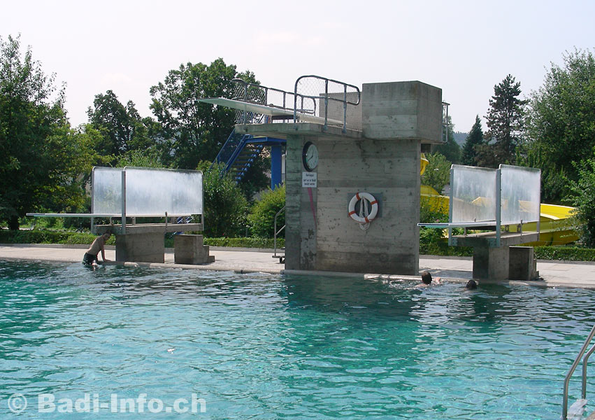 Sprung-Turm Schwimmbad Wohlen